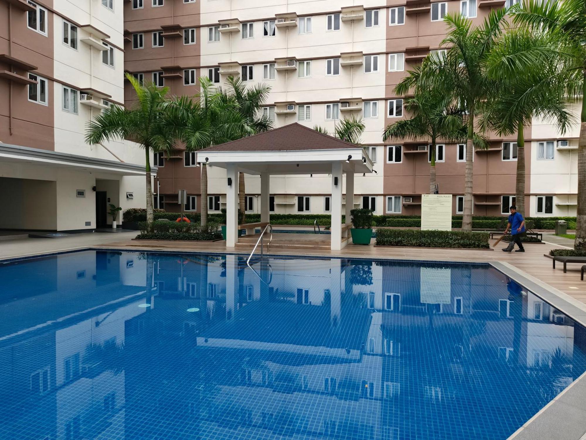 Happy Stays A - Sunset View At Smdc Hope Residences Trece Martires Exteriör bild